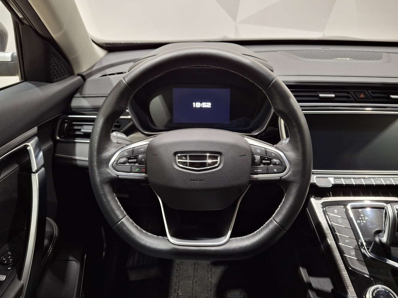 GEELY ATLAS PRO