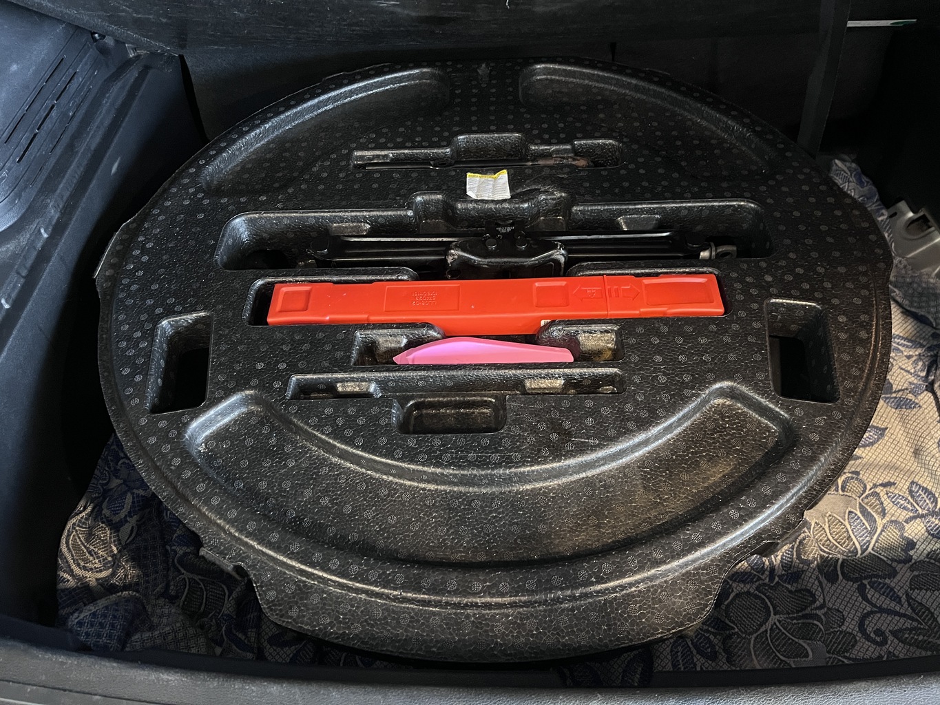 GEELY ATLAS (NL-3)