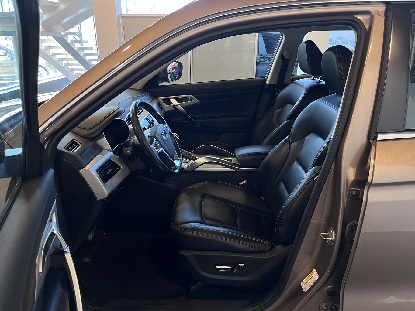 GEELY ATLAS (NL-3)