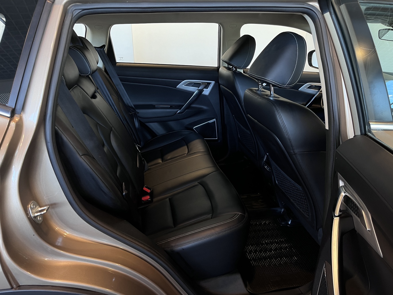 GEELY ATLAS (NL-3)