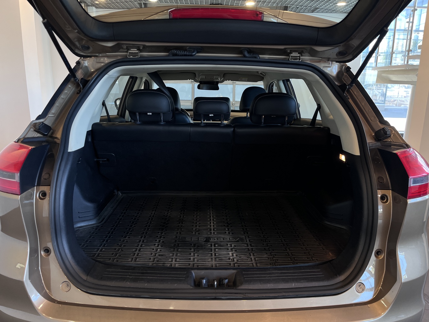 GEELY ATLAS (NL-3)