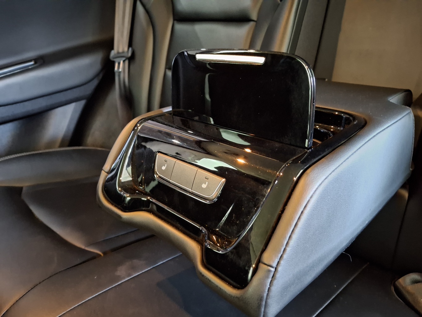 GEELY ATLAS (NL-3)