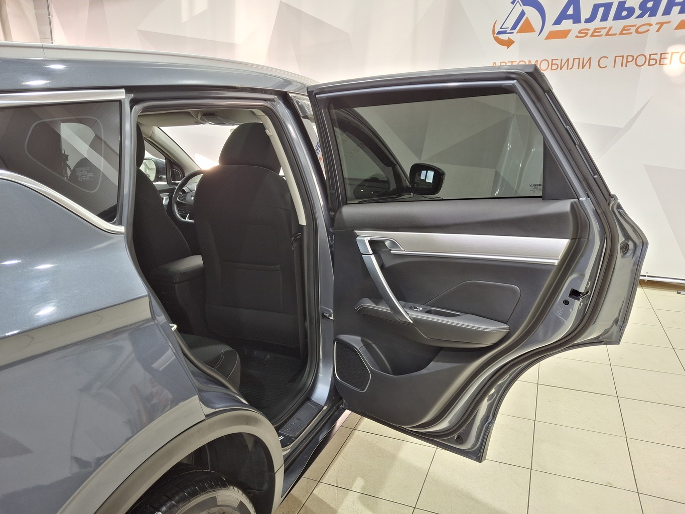GEELY COOLRAY