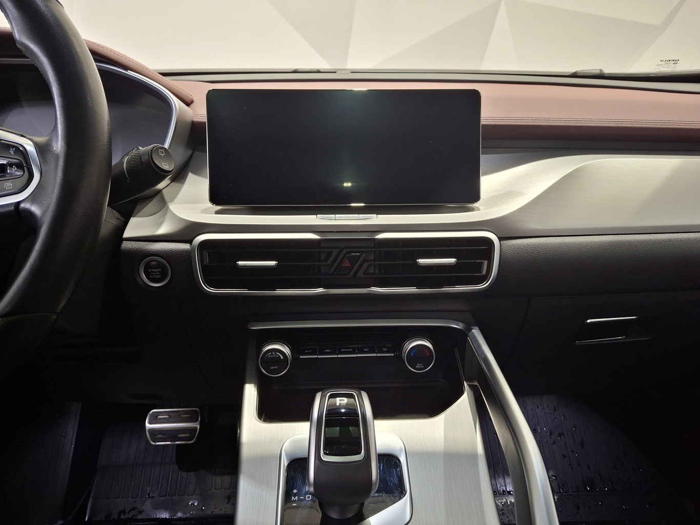 GEELY COOLRAY (SX11 A3)