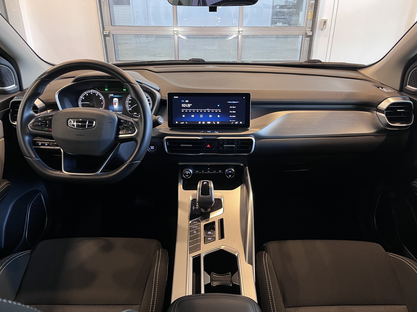 GEELY COOLRAY