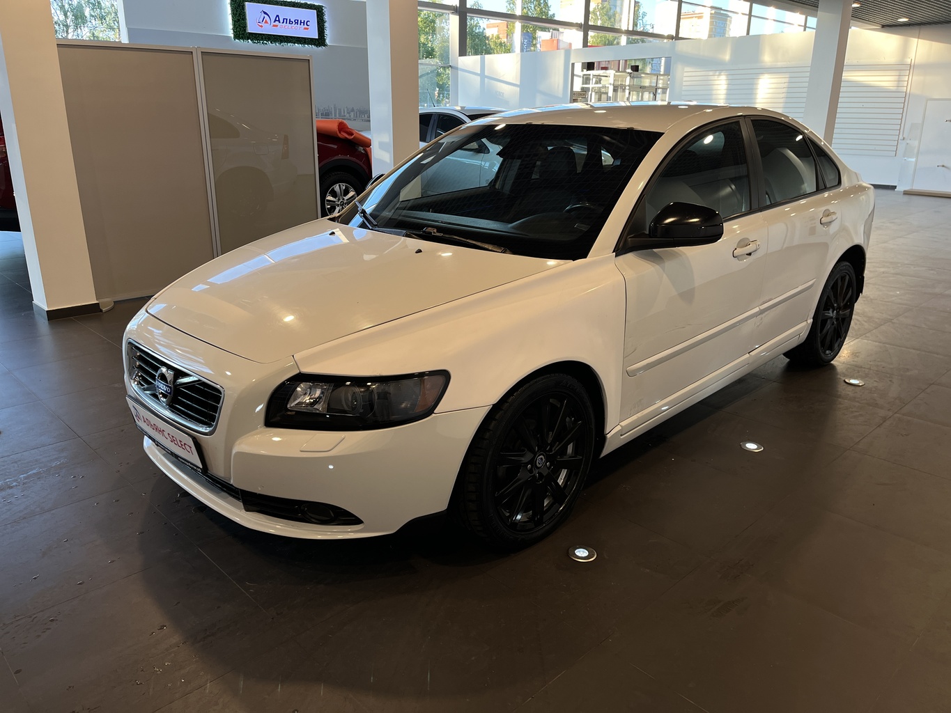 VOLVO S40