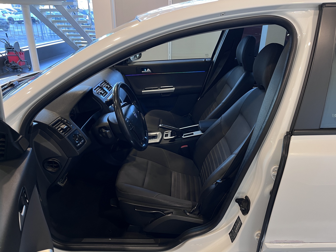 VOLVO S40