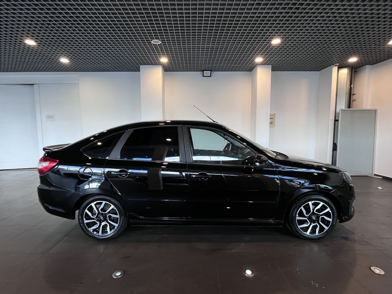LADA GRANTA