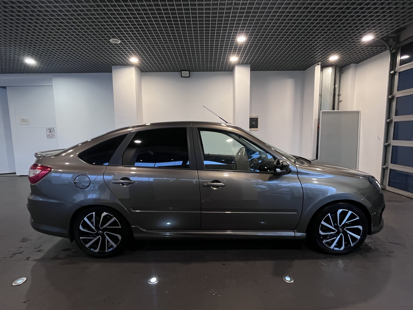 LADA GRANTA