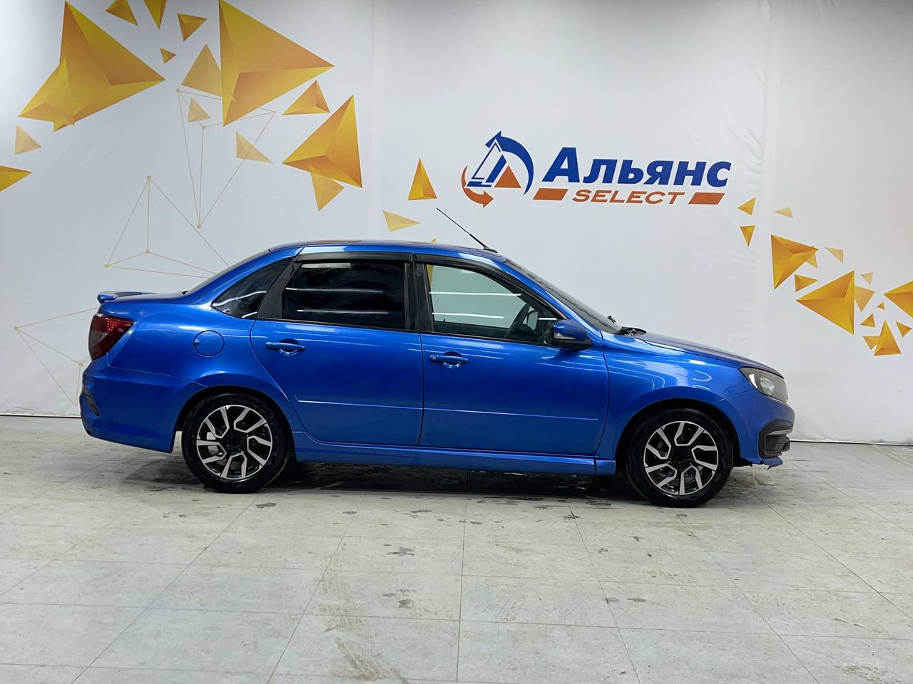 LADA GRANTA