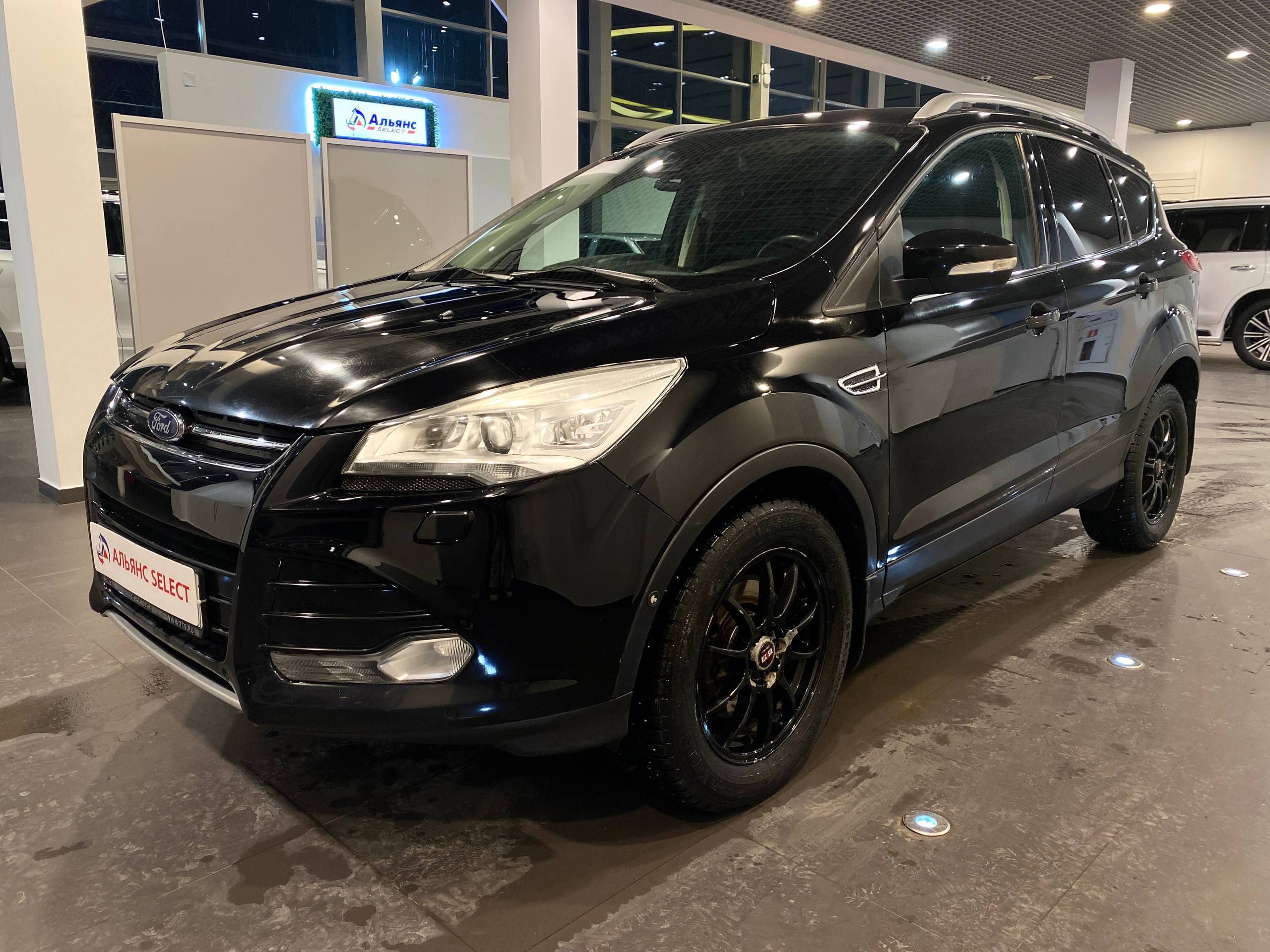 FORD KUGA