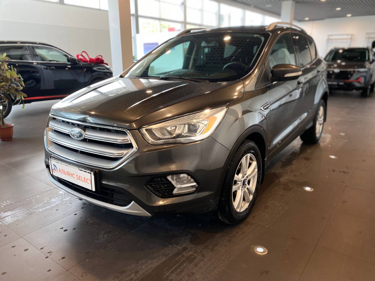 FORD KUGA