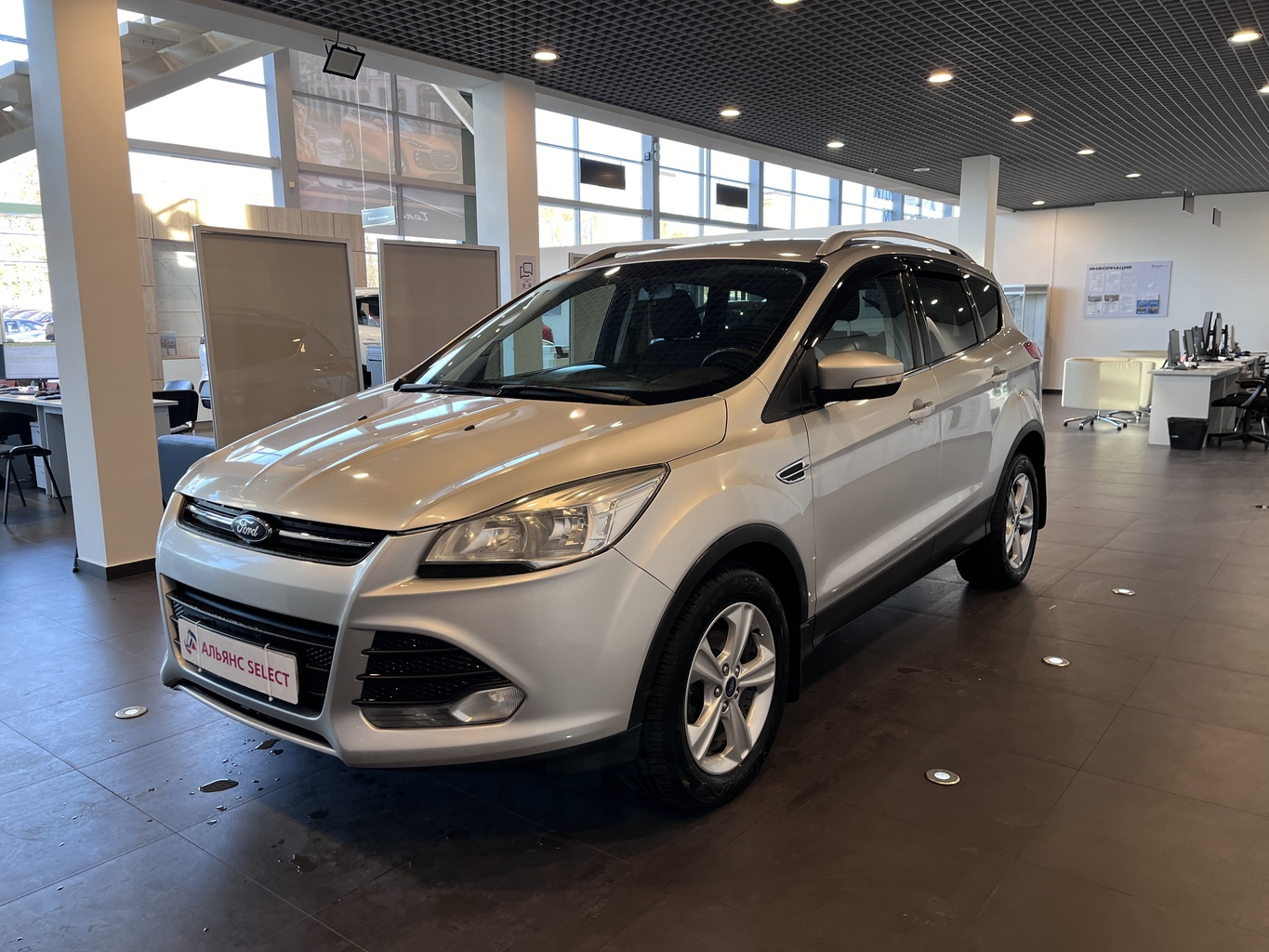 FORD KUGA