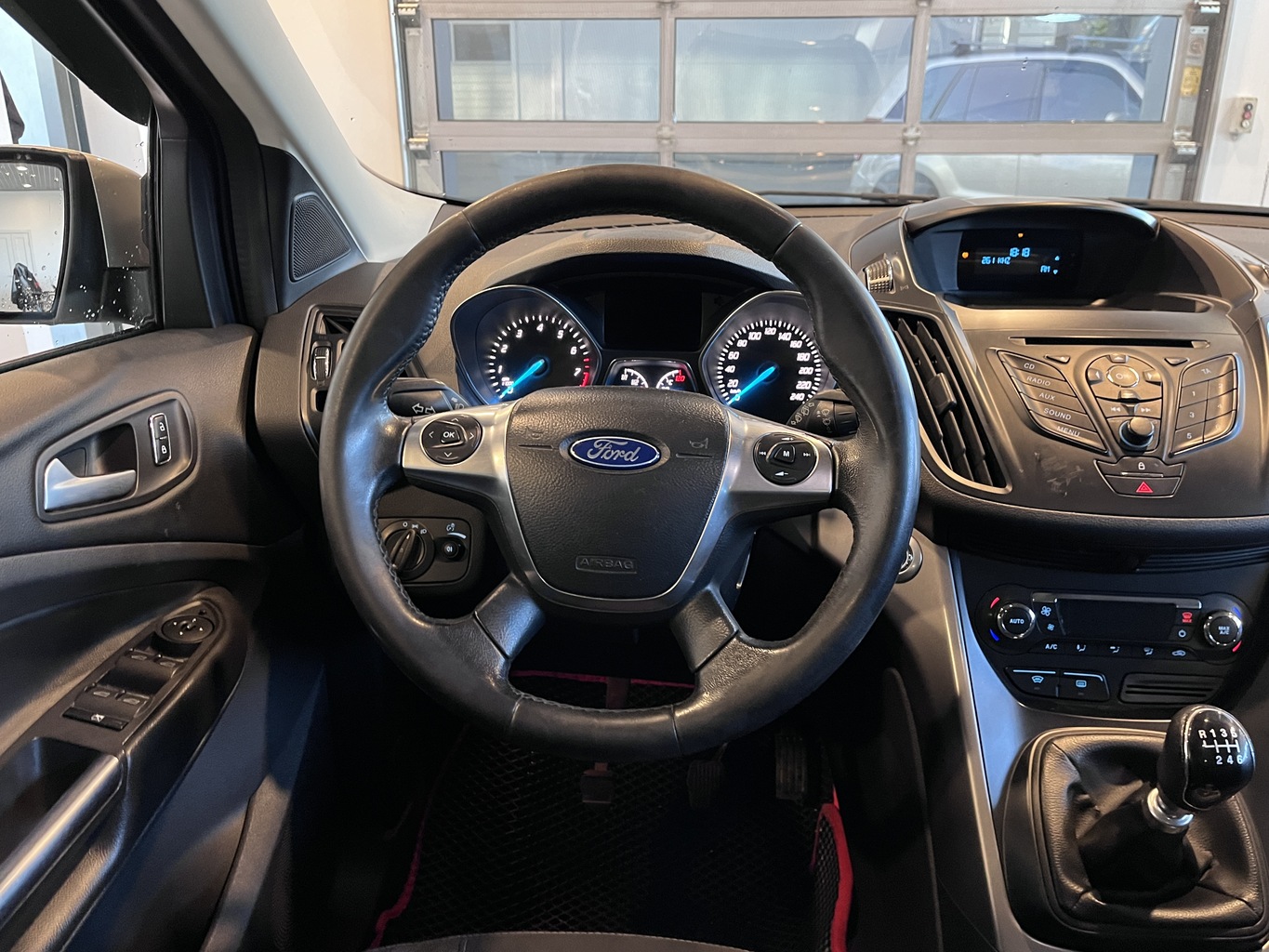 FORD KUGA