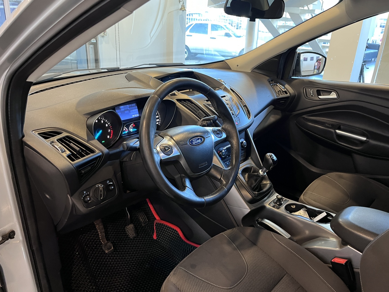 FORD KUGA