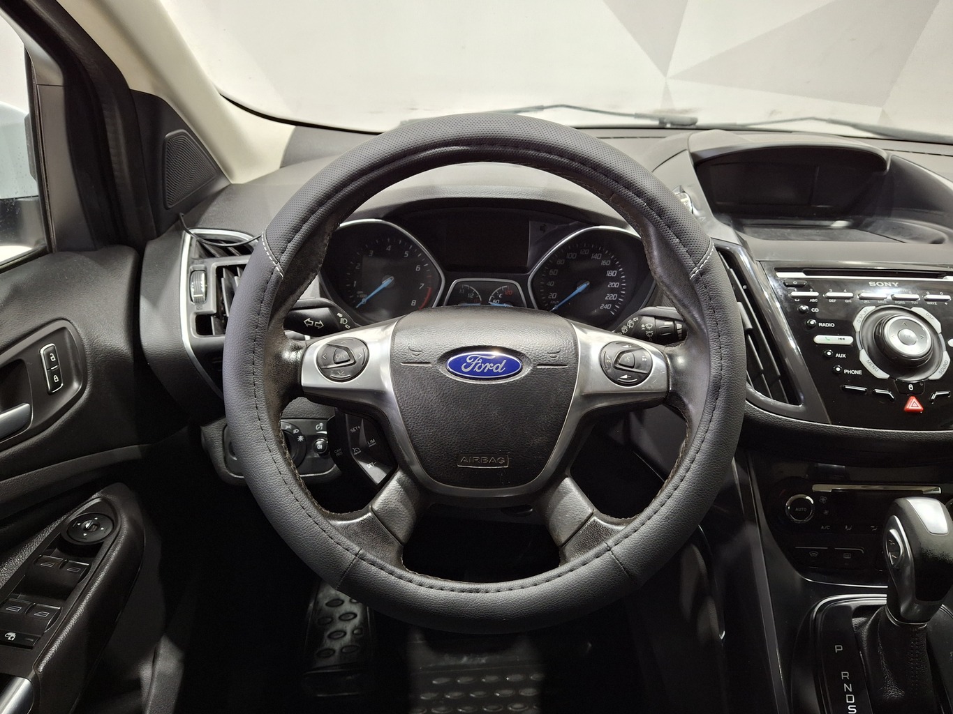 FORD KUGA