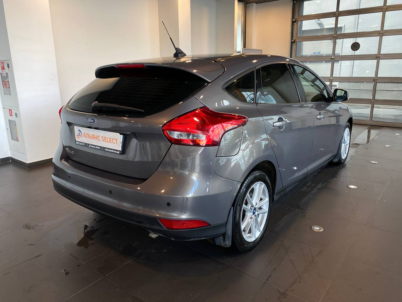 FORD FOCUS