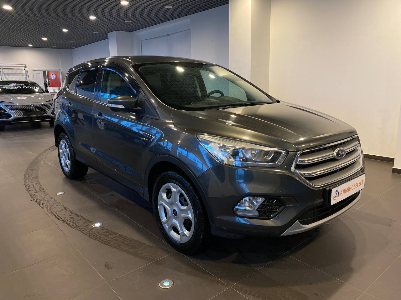 FORD KUGA