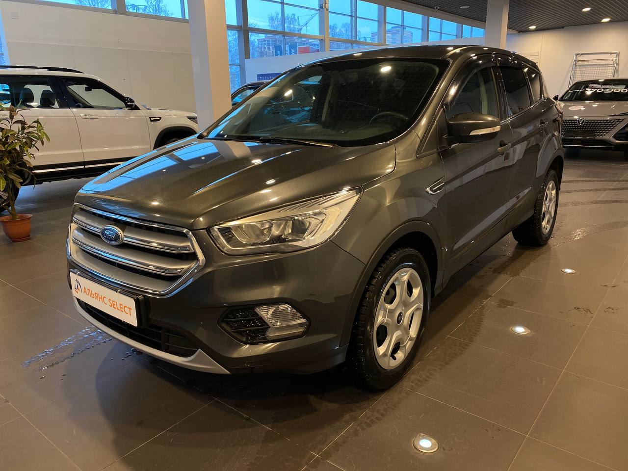 FORD KUGA