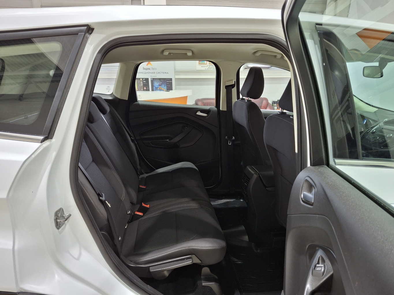 FORD KUGA