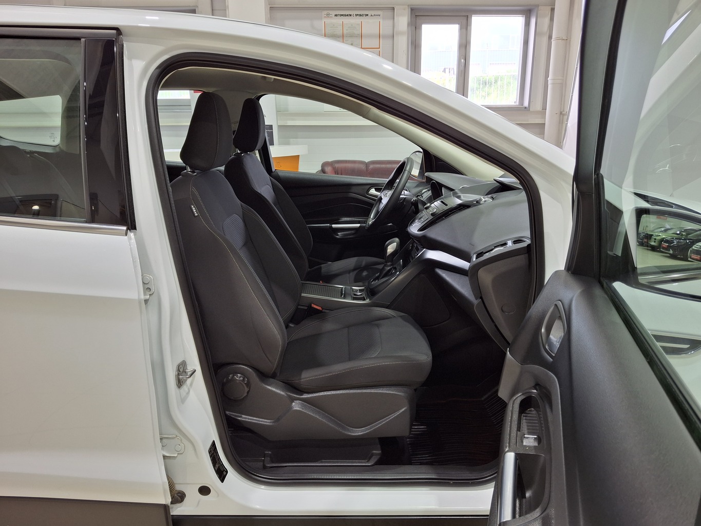 FORD KUGA