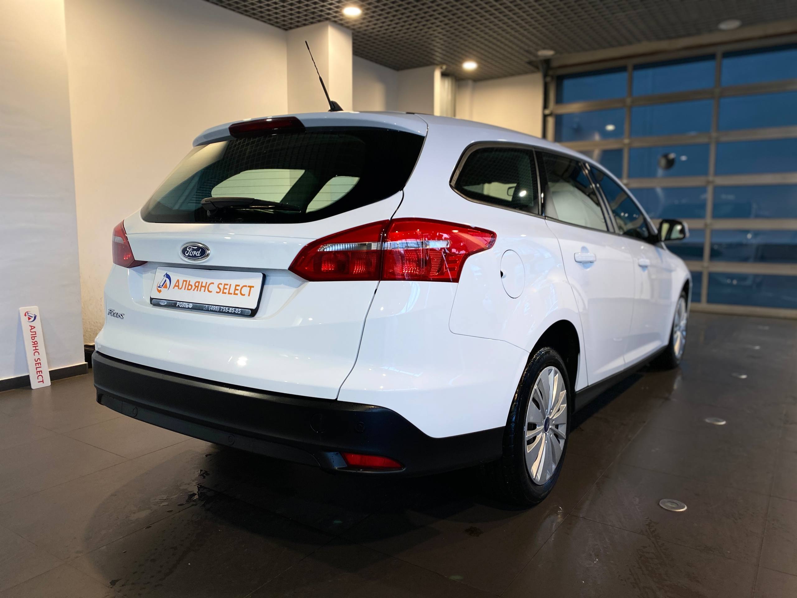 FORD FOCUS