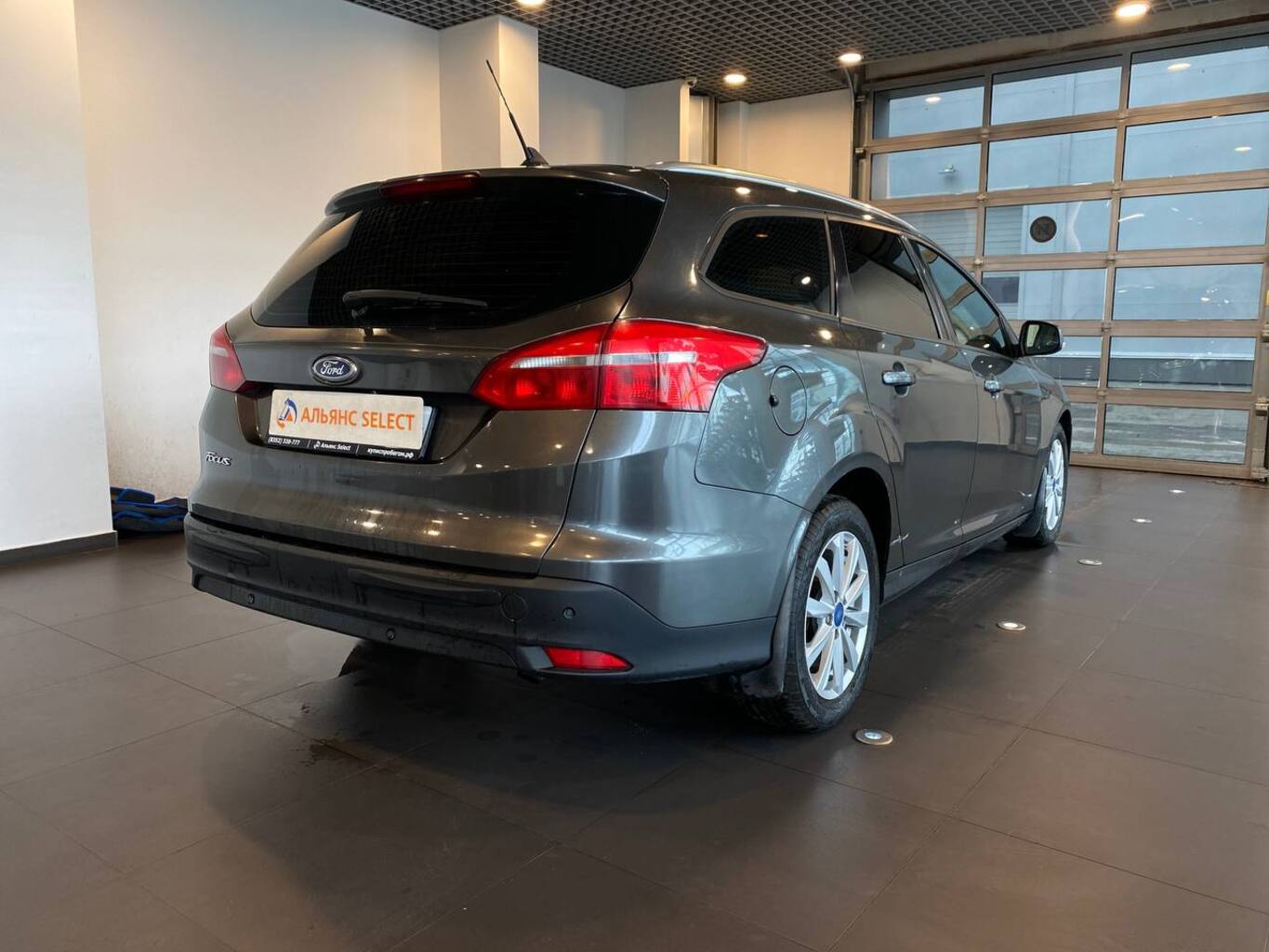 FORD FOCUS