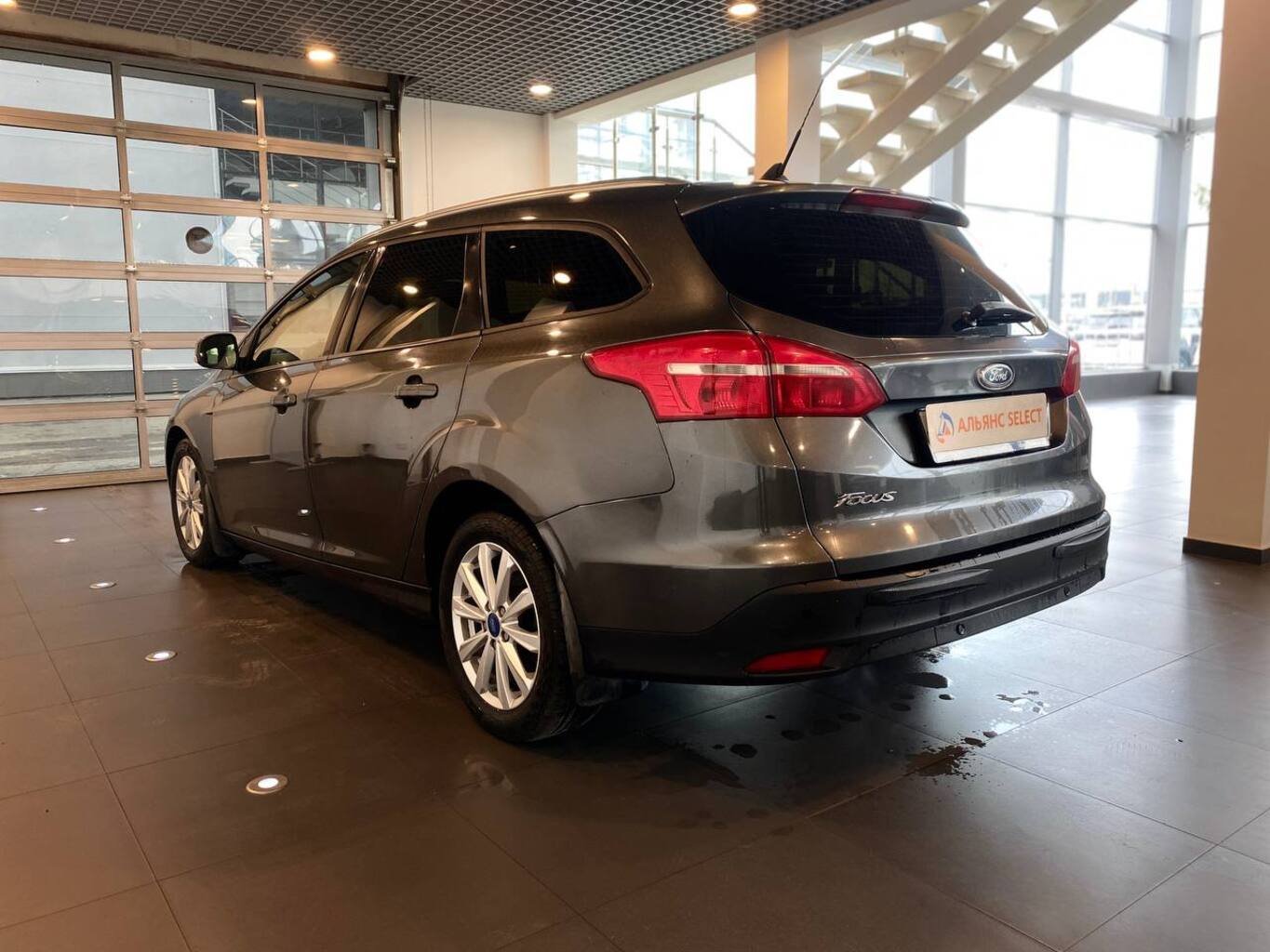 FORD FOCUS