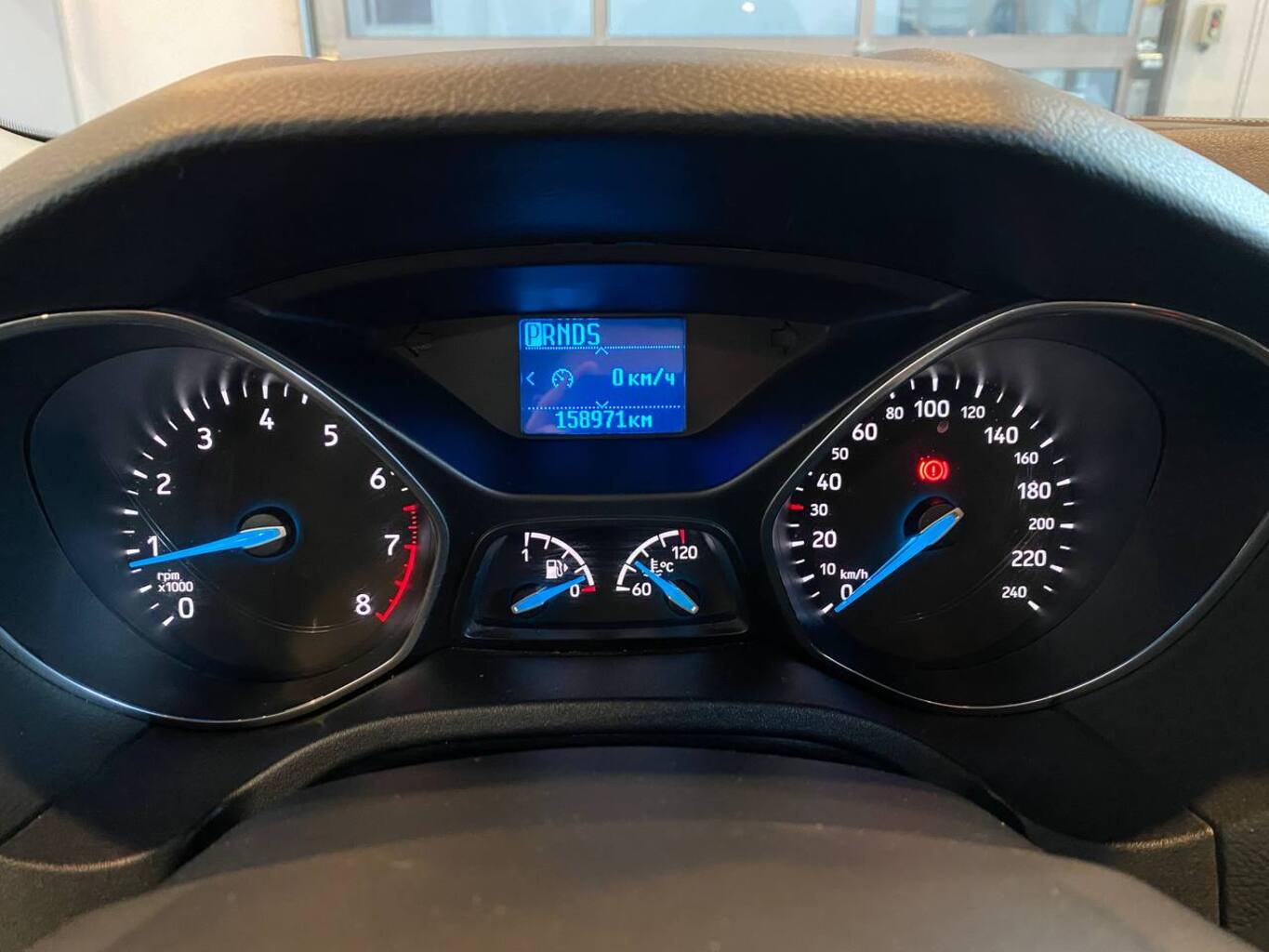 FORD FOCUS