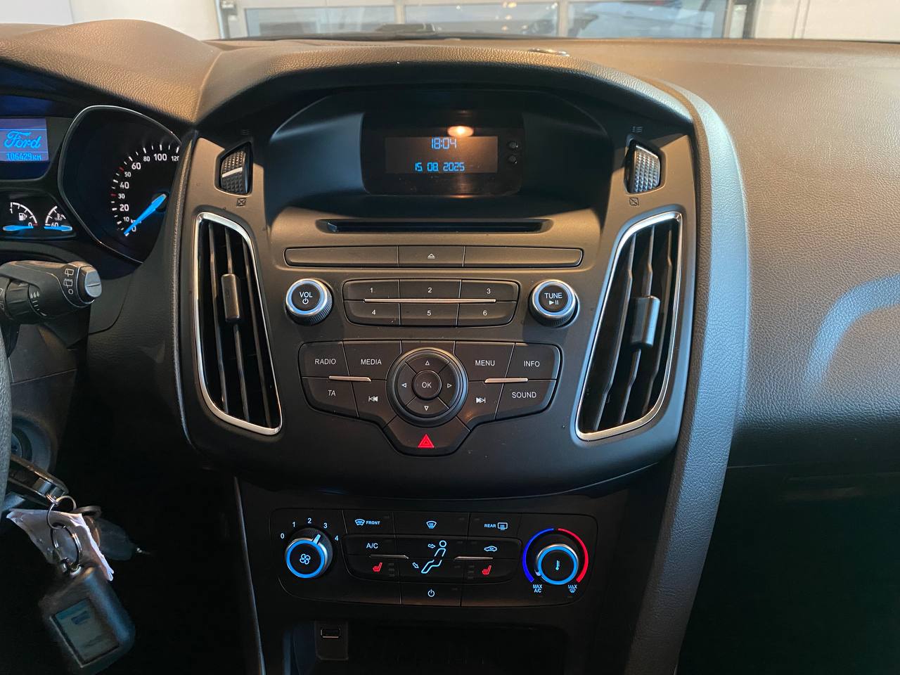 FORD FOCUS