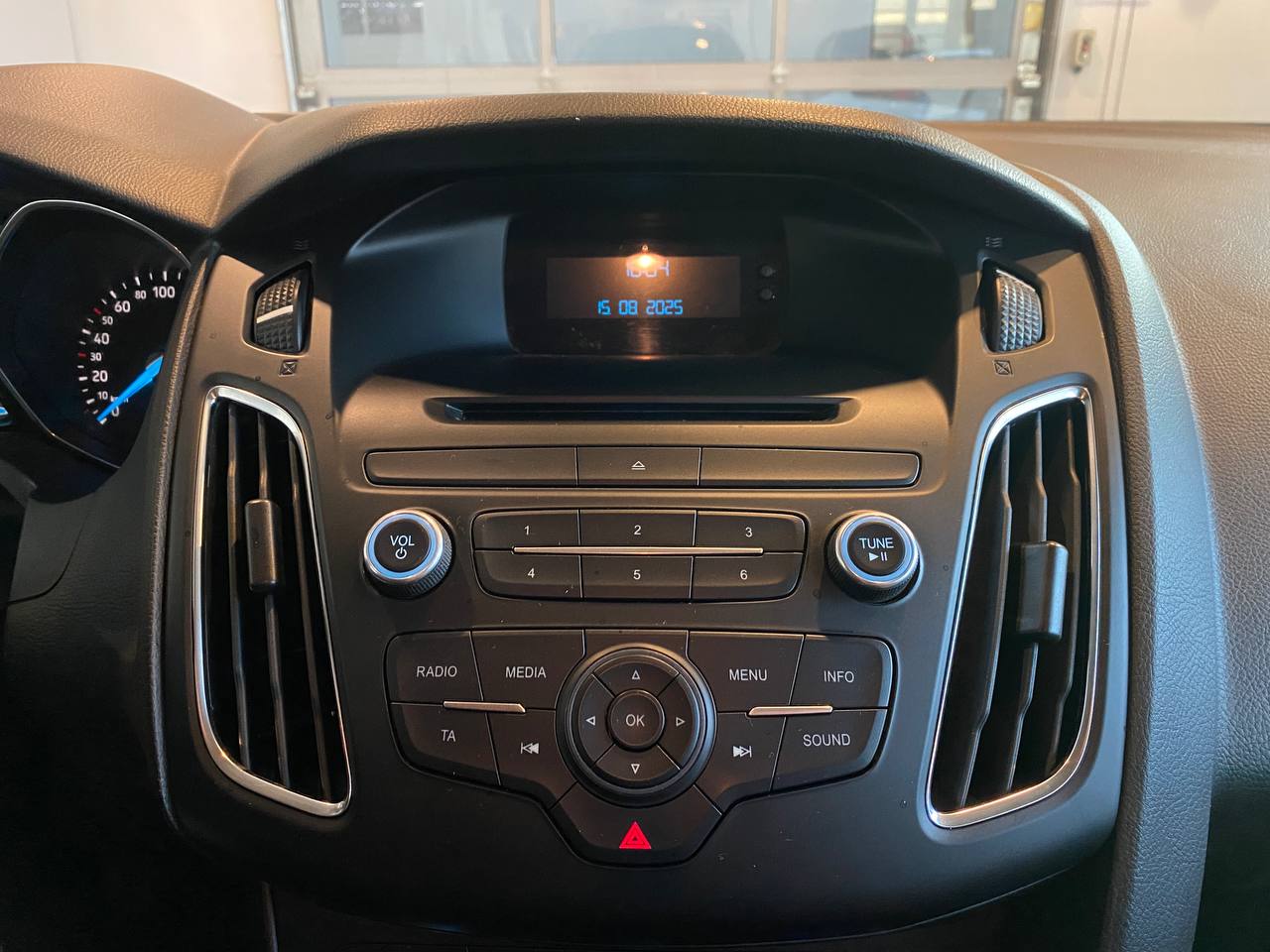 FORD FOCUS