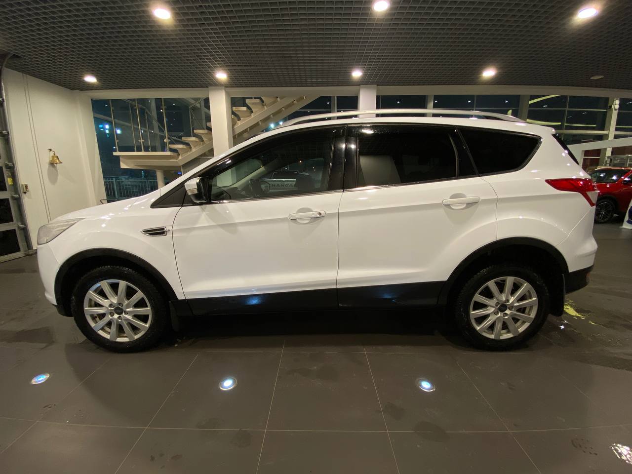 FORD KUGA