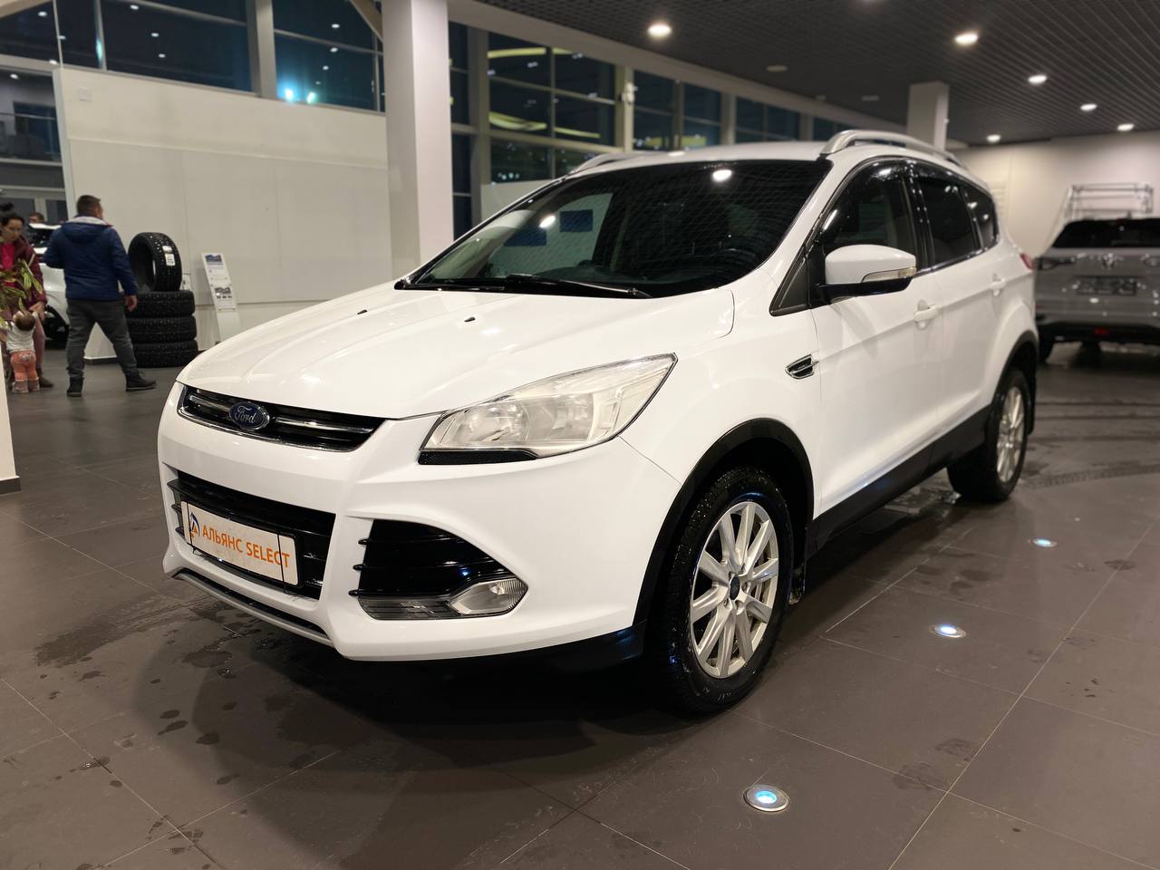 FORD KUGA