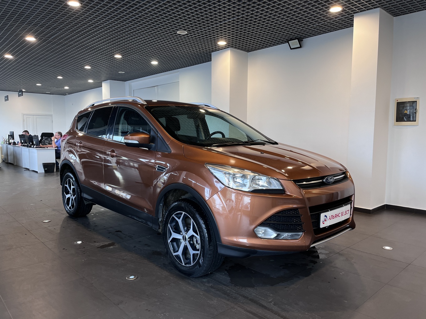 FORD KUGA