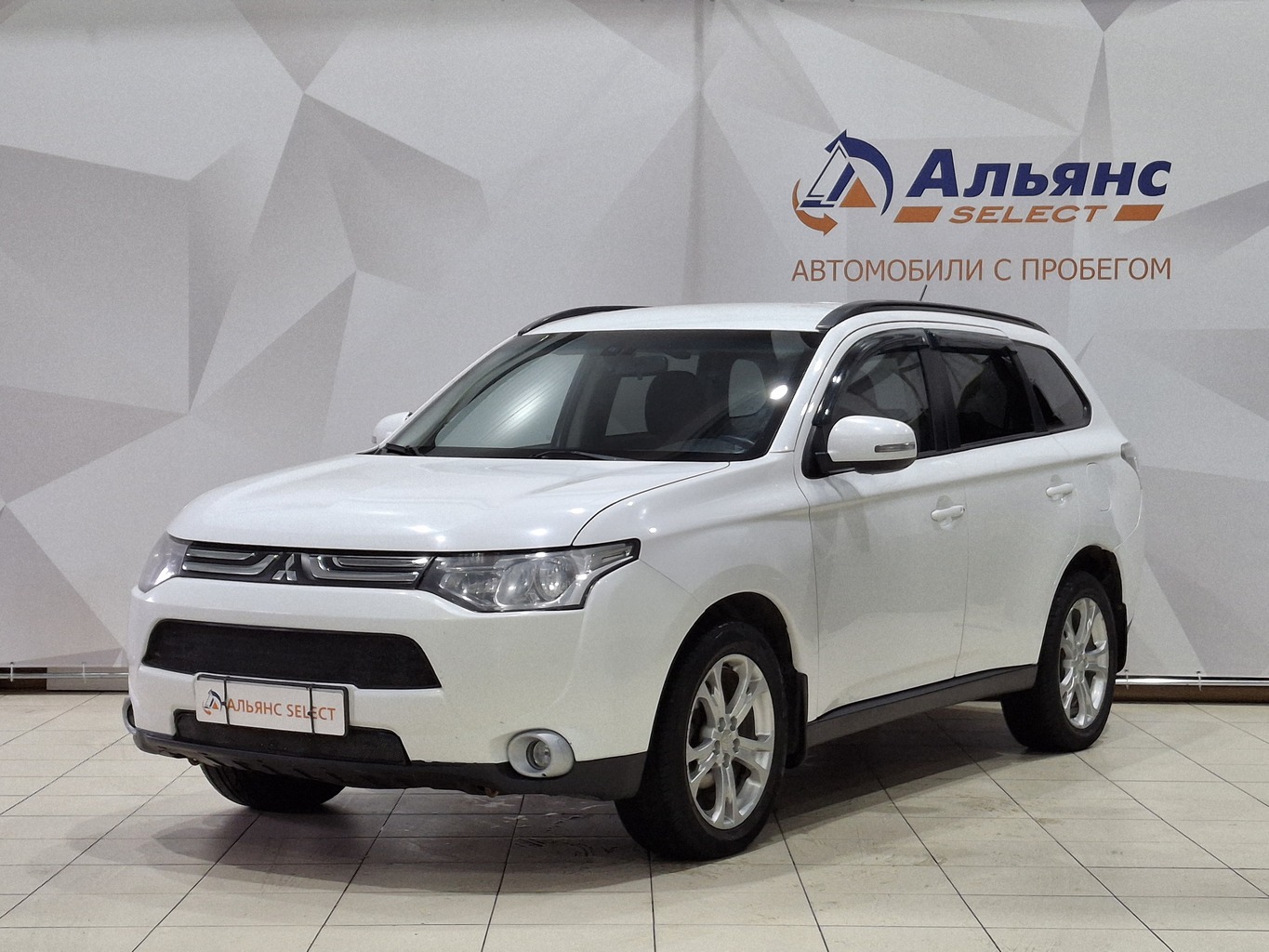 MITSUBISHI OUTLANDER