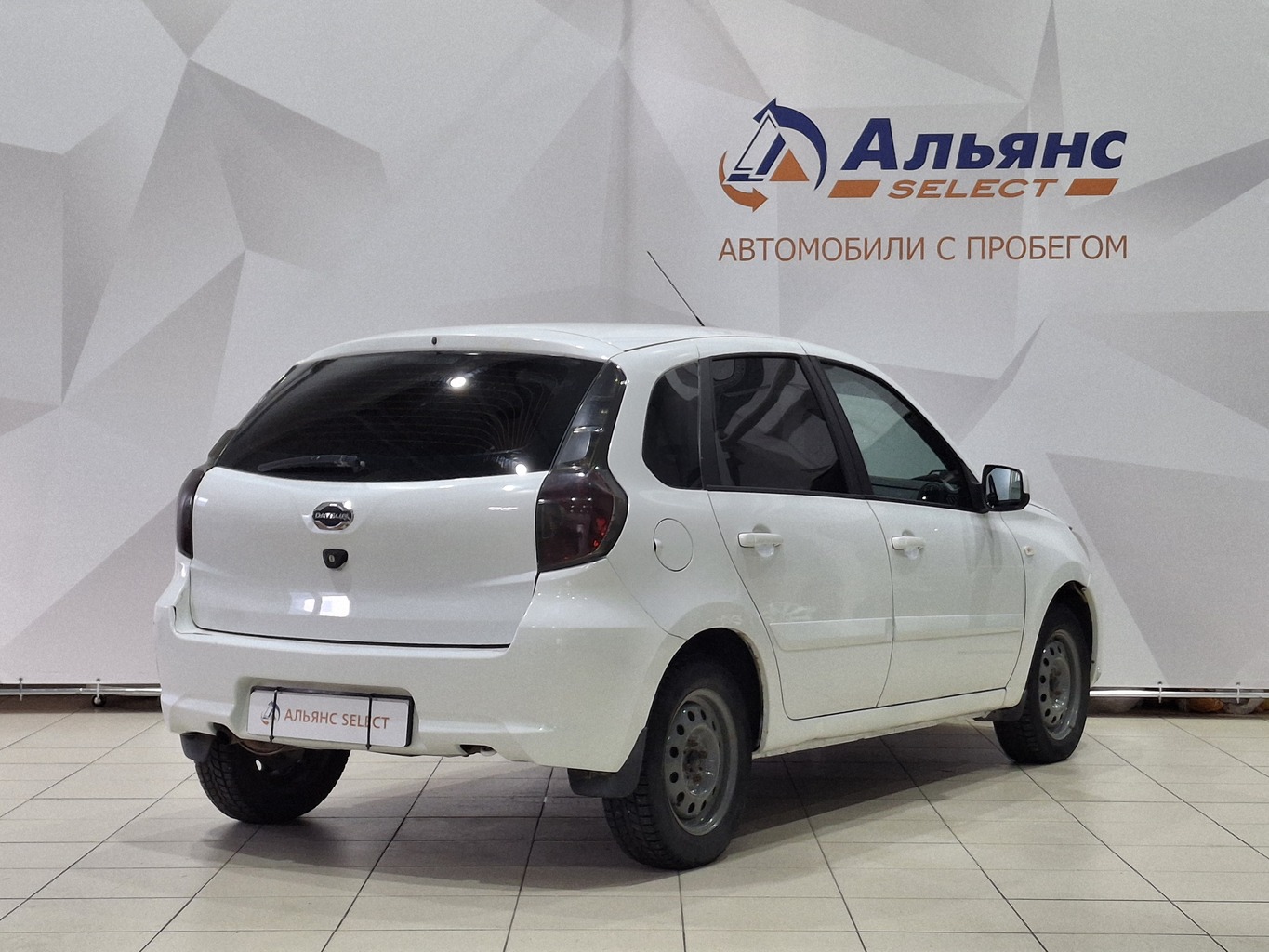 DATSUN MI-DO