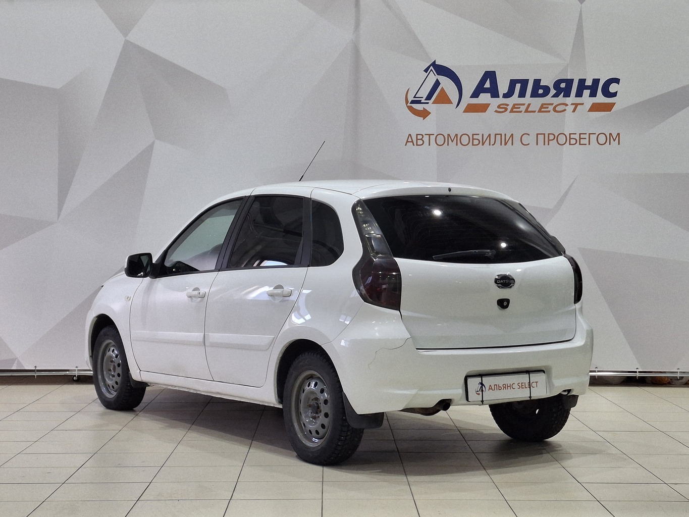 DATSUN MI-DO