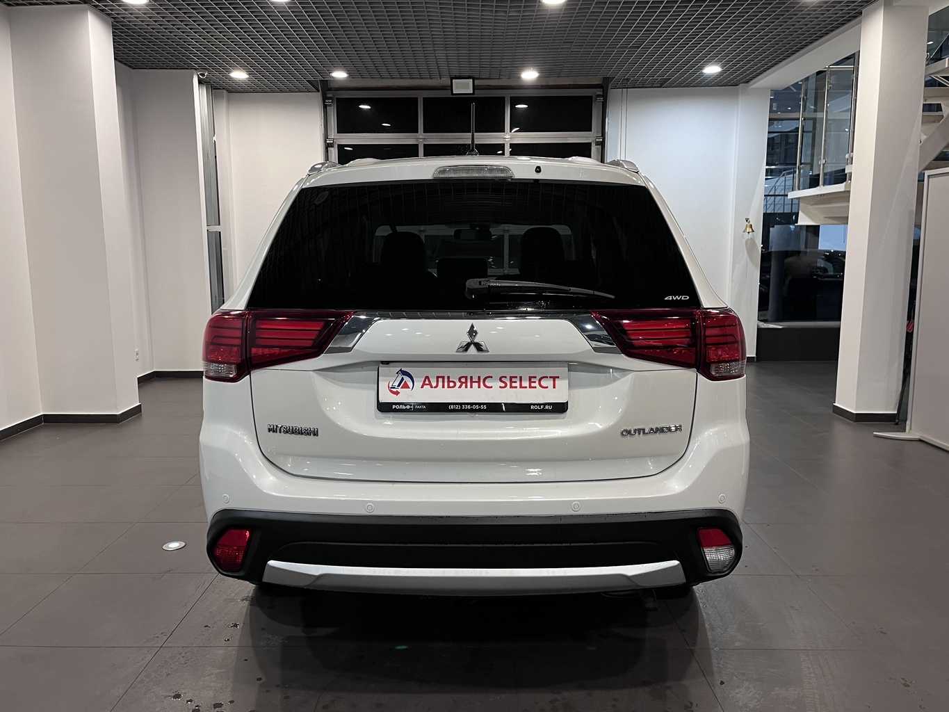 MITSUBISHI OUTLANDER