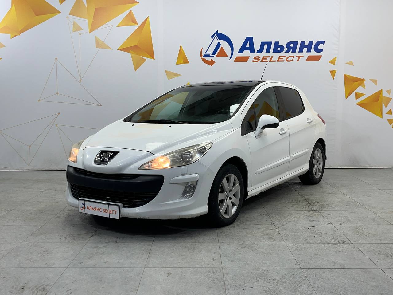 PEUGEOT 308