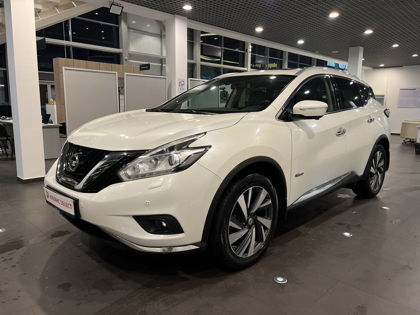 NISSAN MURANO Z52