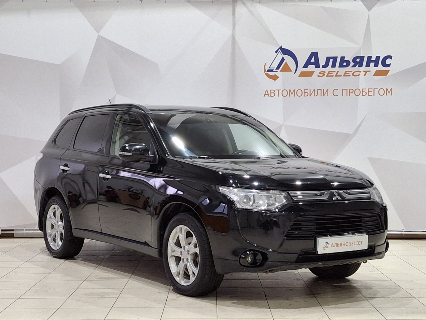 MITSUBISHI OUTLANDER