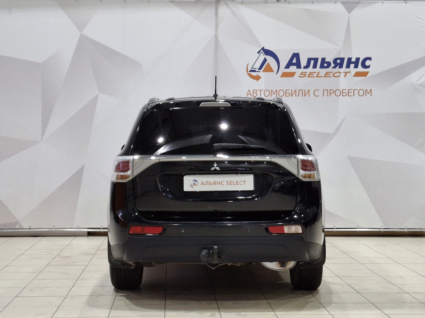 MITSUBISHI OUTLANDER