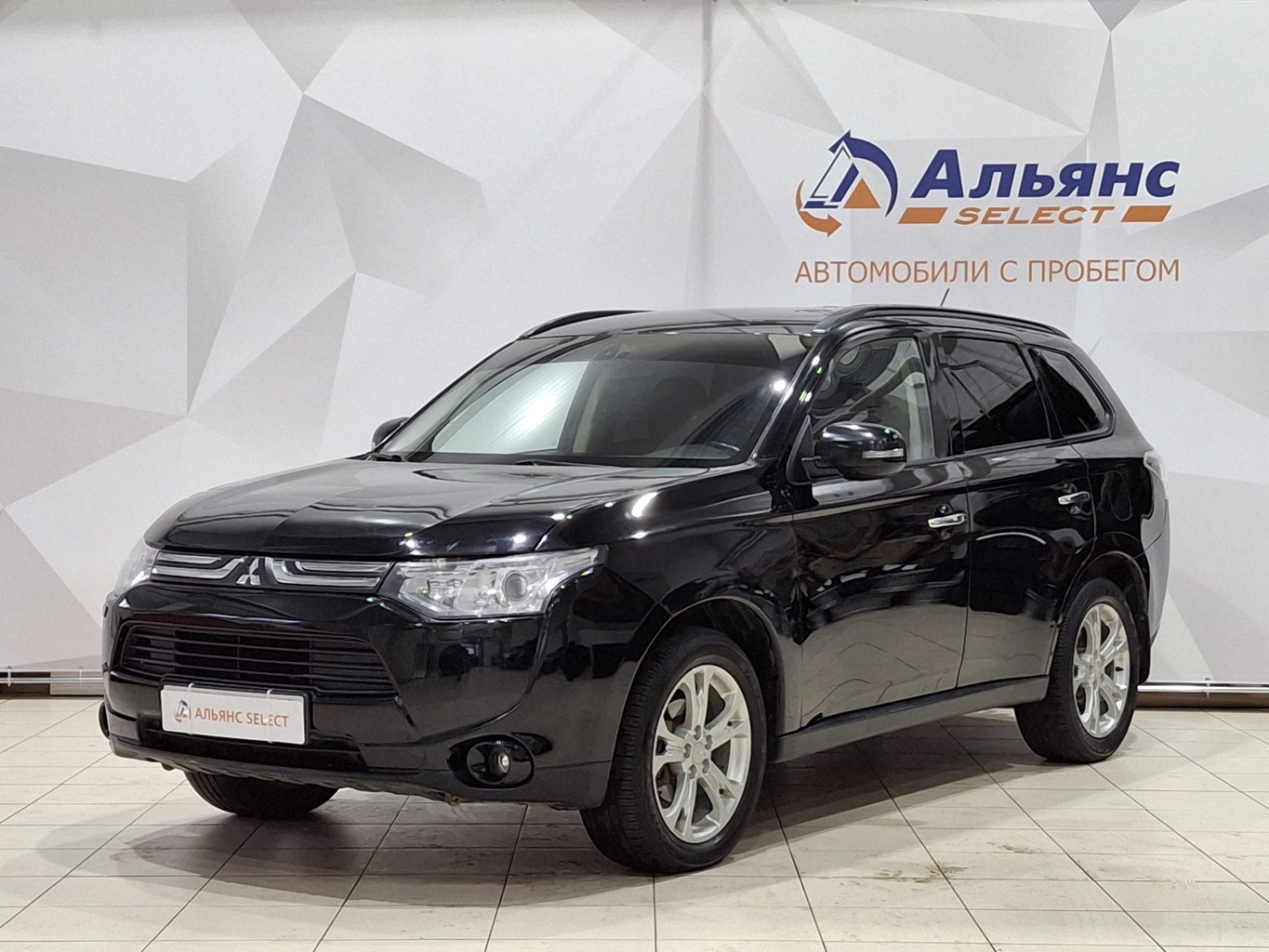 MITSUBISHI OUTLANDER
