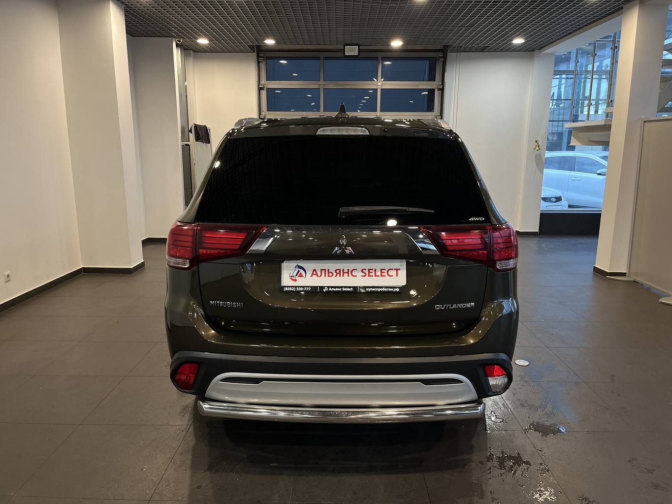 MITSUBISHI OUTLANDER