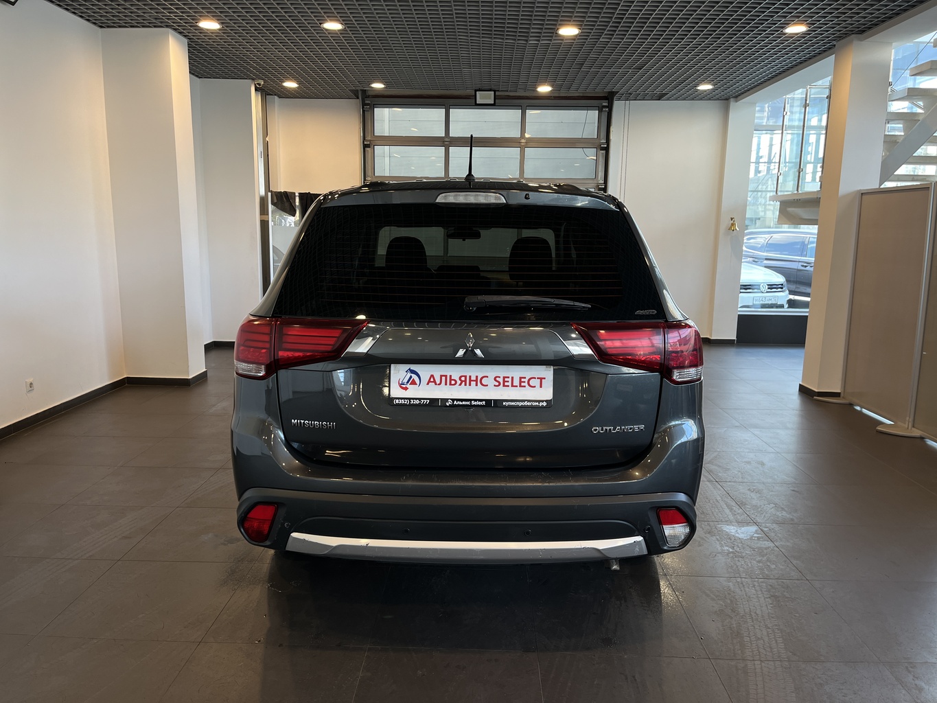 MITSUBISHI OUTLANDER