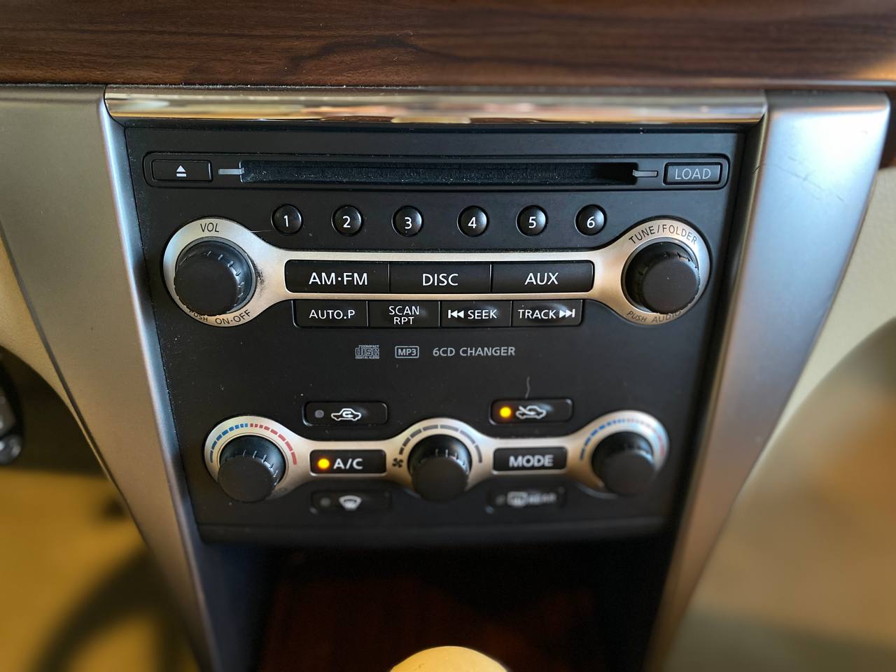 NISSAN TEANA