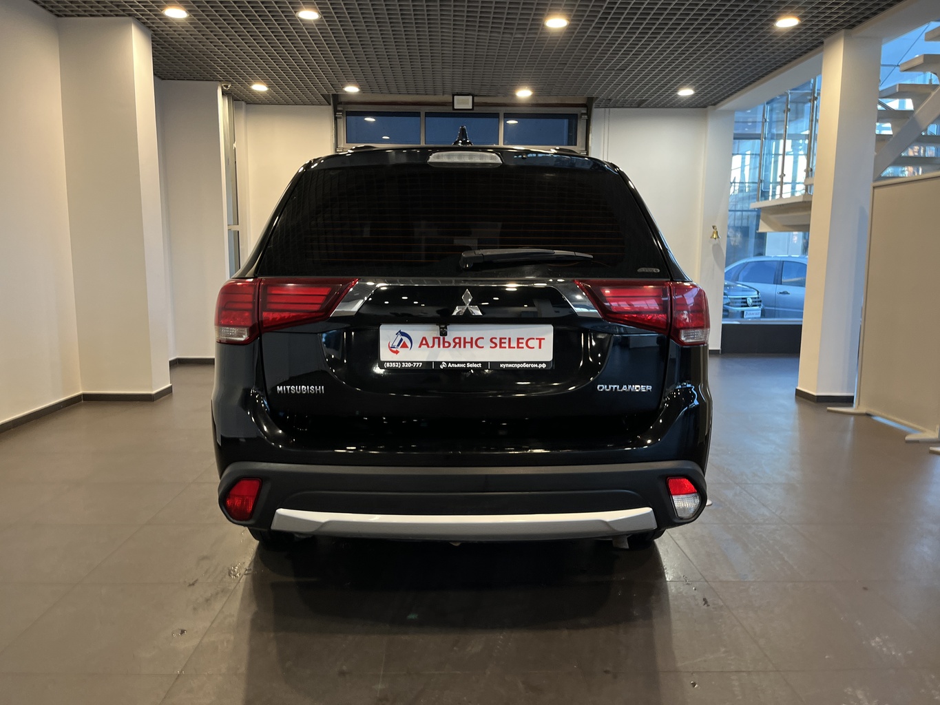 MITSUBISHI OUTLANDER