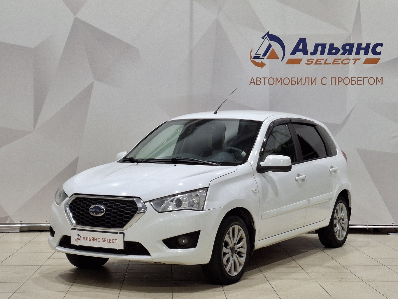 DATSUN MI-DO