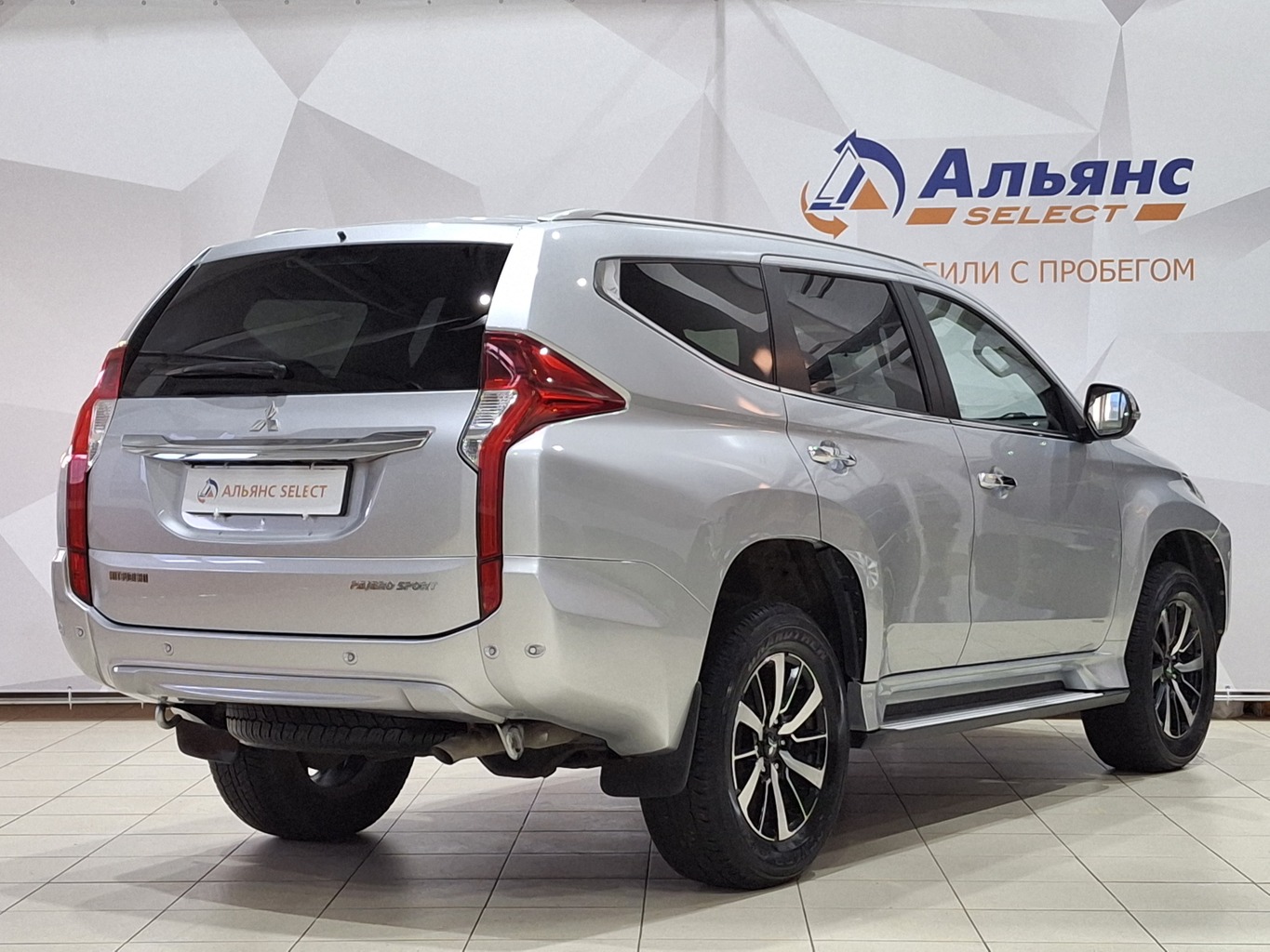 MITSUBISHI PAJERO SPORT