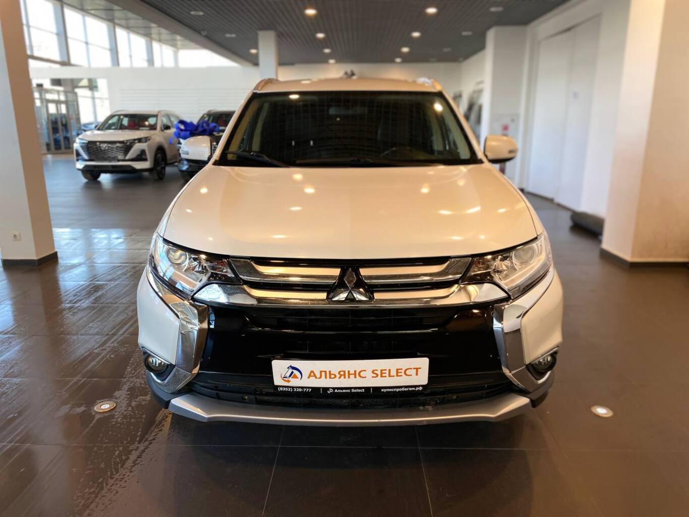 MITSUBISHI OUTLANDER